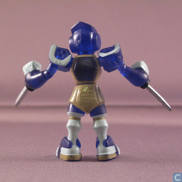 File:Nin-Ninja toy back view.jpg
